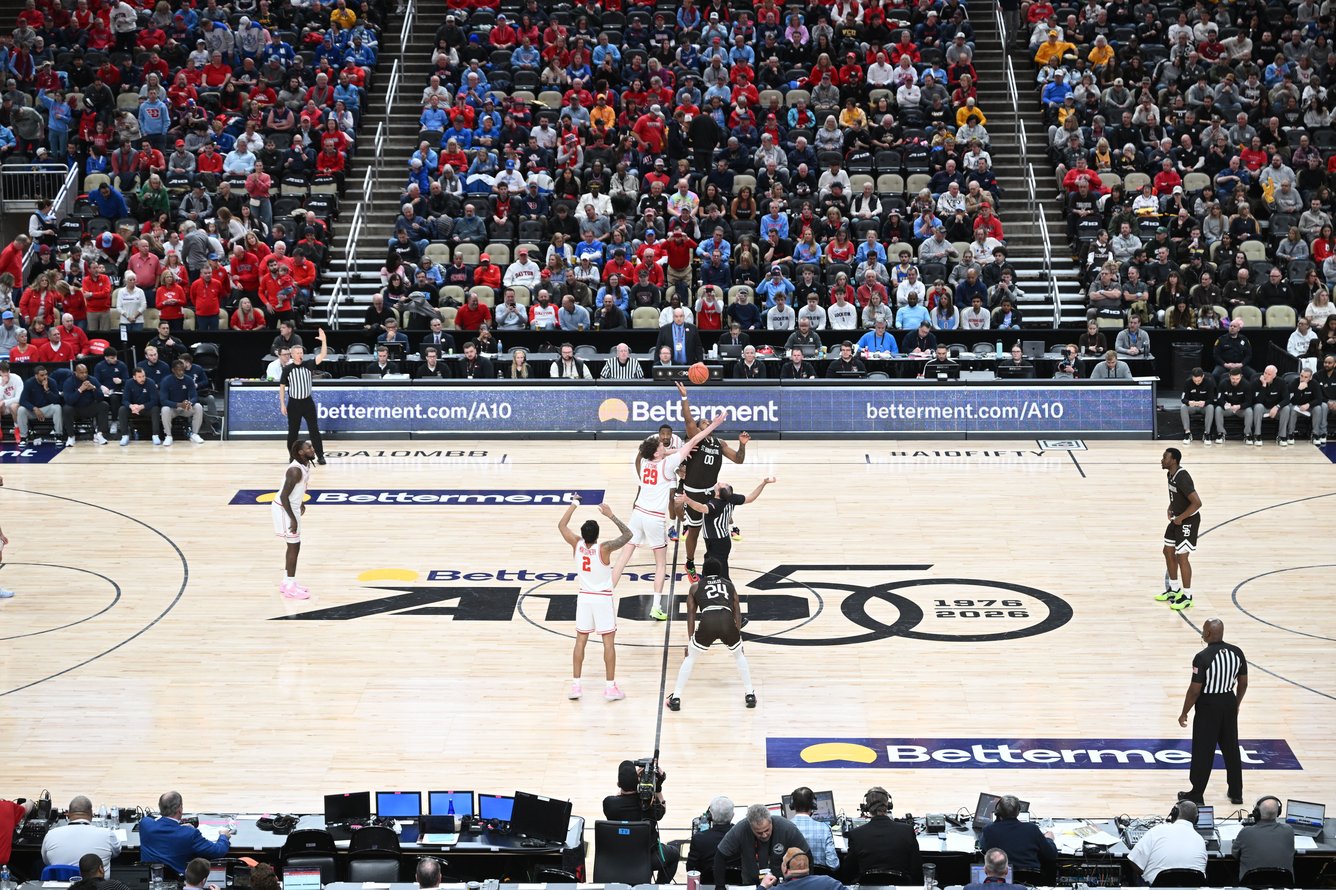 Tip-off at men’s championship game (Virginia Commonwealth University v. Dayton)